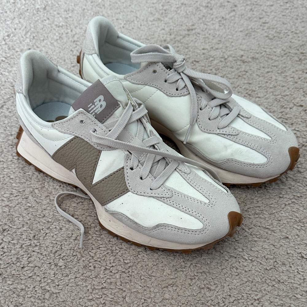 New Balance 327 Cream and Gray Athletic Shoes